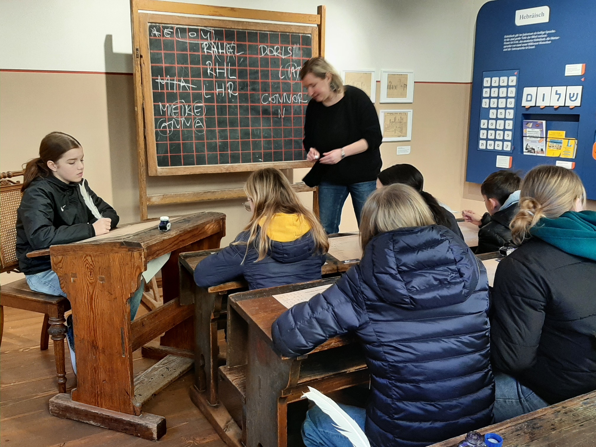 GiG-Klasse lernt Hebräisch kennen