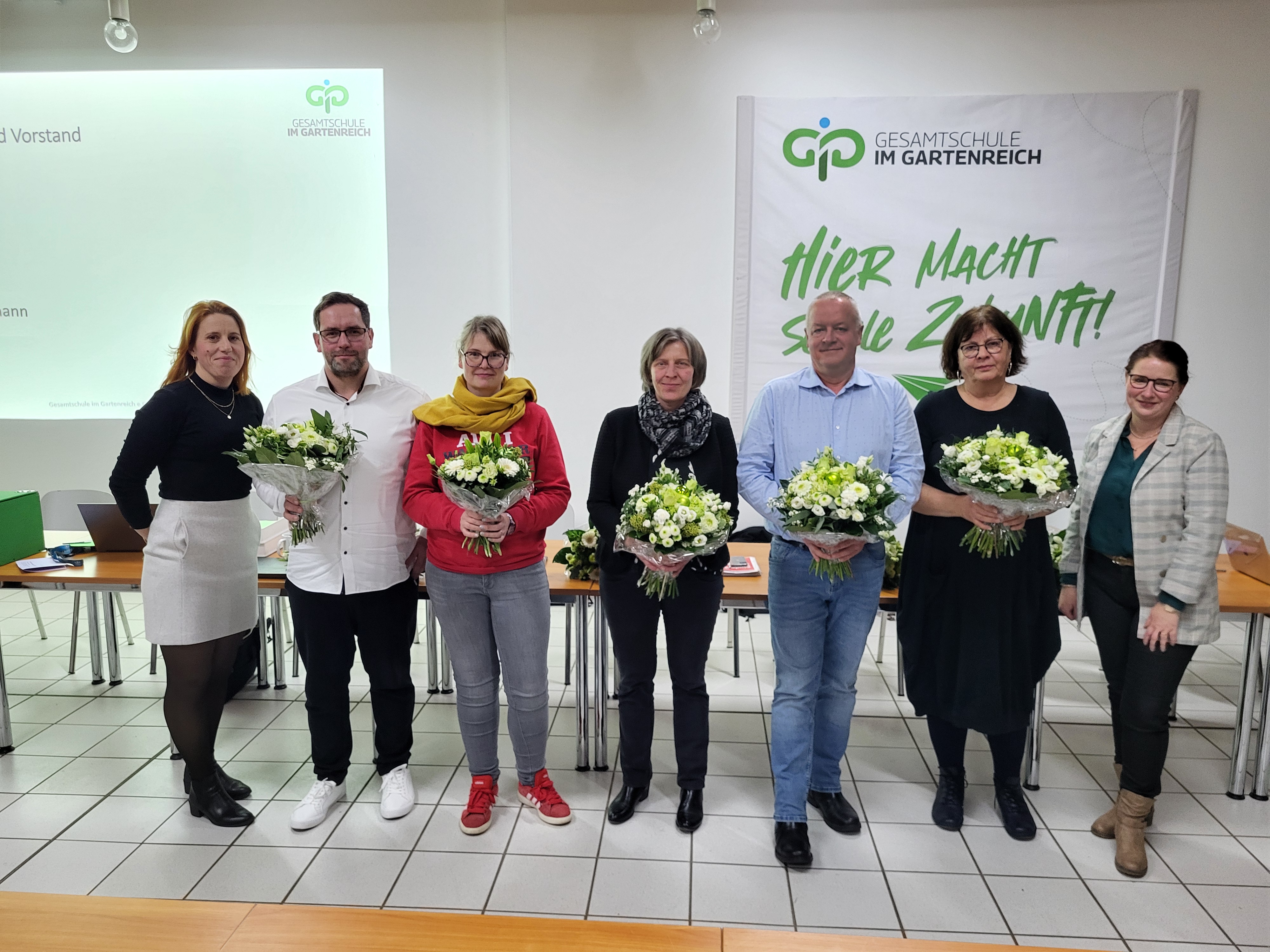 neuer Vorstand mit Schul- und Verwaltungsleitung