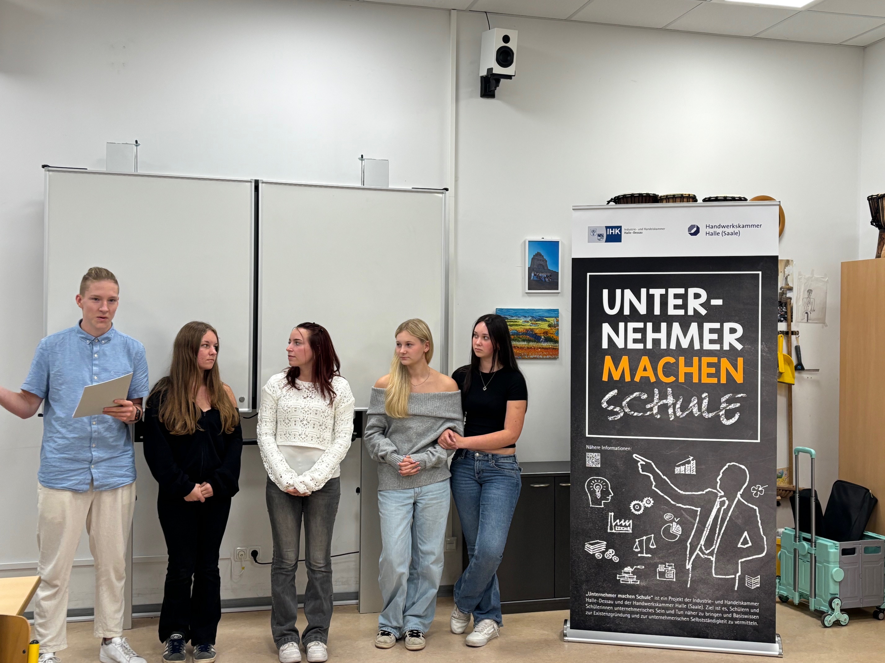 Schüler und Unternehmer kommen zusammen